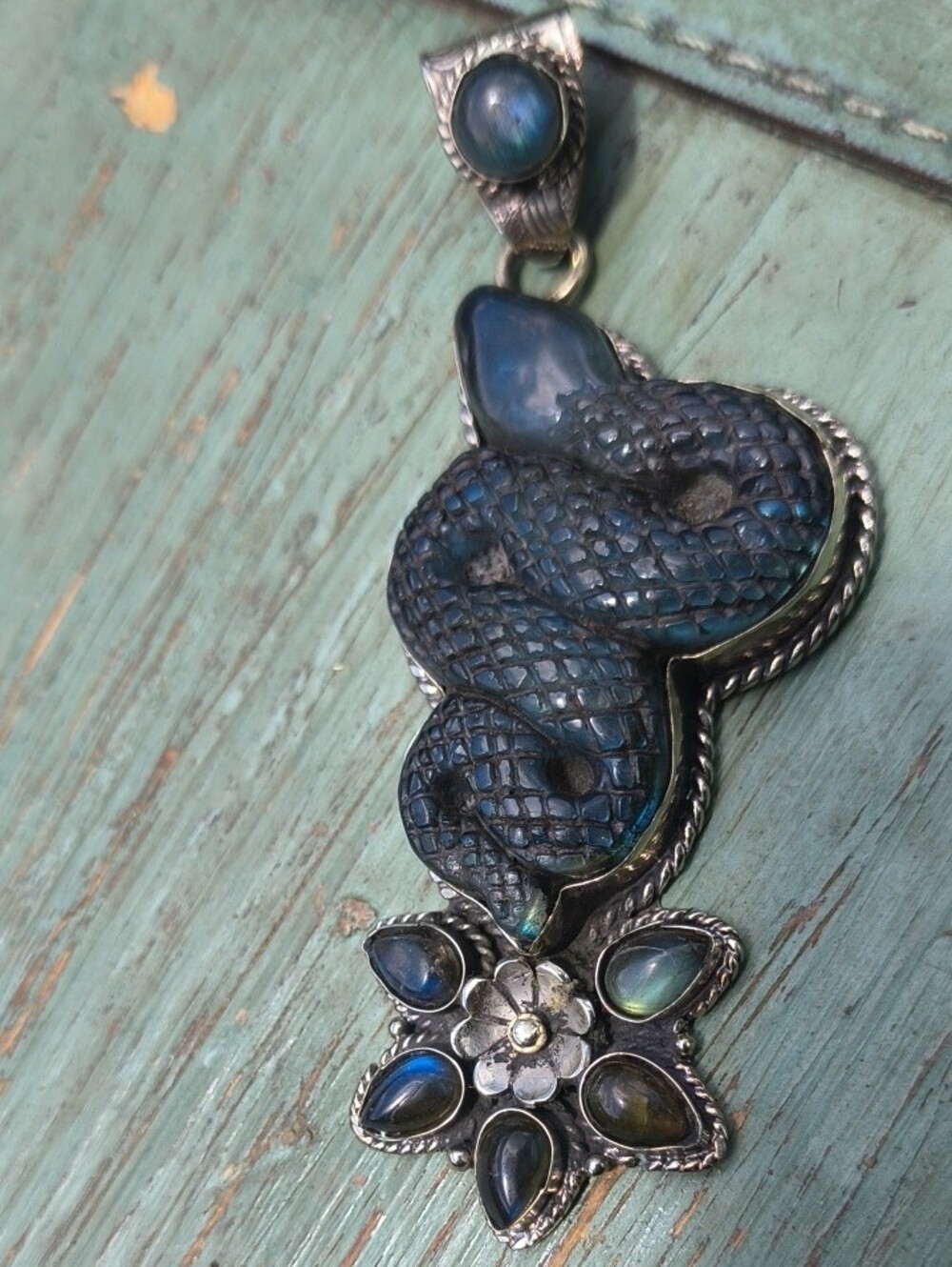 GORGEOUS HUGE STATEMENT Labradorite Snake Tibetan Silver Pendant Boho Chic Goth - Picture 5 of 11